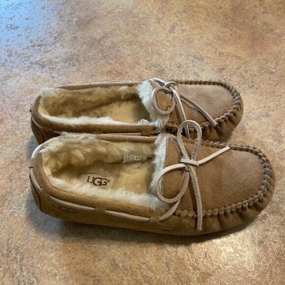 UGG Dakota Slippers Tobacco Color Size 5 - Picture 4 of 10